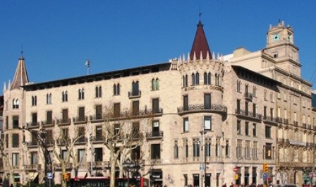 Casa Pascual i Pons en el Paseo de Gracia de Barcelona