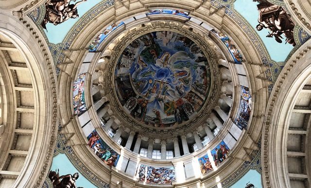 Frescos de la cúpula del Museo Nacional de Arte de Catalunya