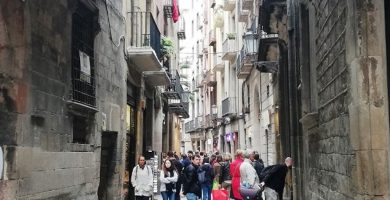 Calle estrecha del Born de Barcelona