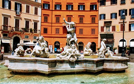 Fontana di Nettuno de Giacomo della Porta en la Piazza Navona