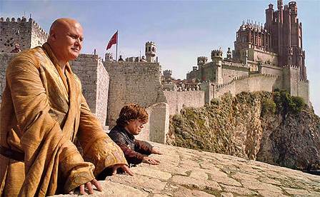 Tyrion y Varys conspirando en la muralla de Dubrovnik (Juego de Tronos)